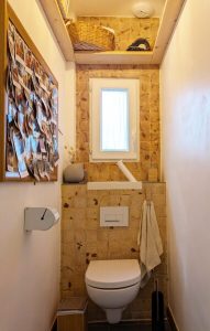Adaptation d’un châssis de WC suspendu avec intégration d’un lave-mains et système de réutilisation des eaux savonneuses